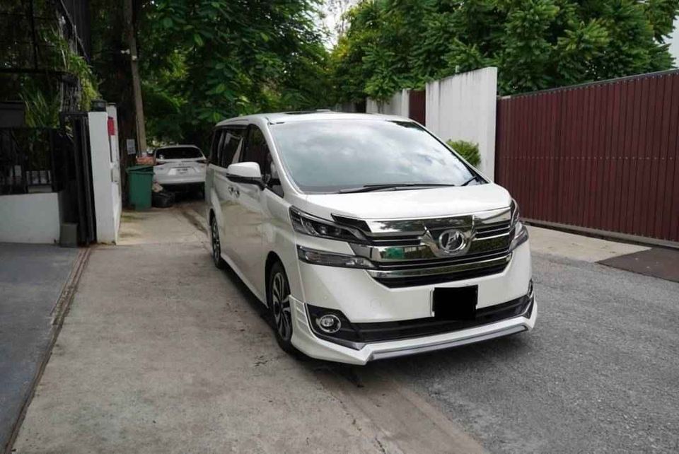 Toyota VELLFIRE ปี15-ปัจจุบัน 2.5