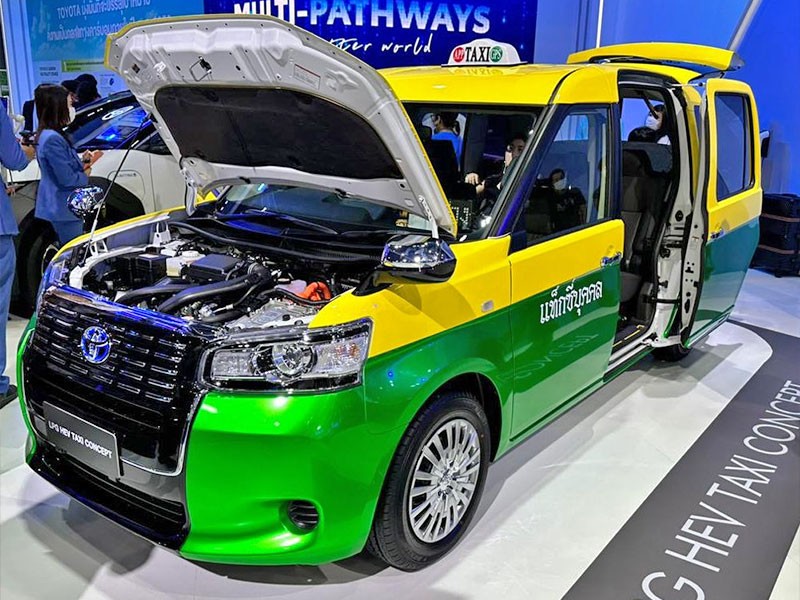 Toyota LPG HEV Taxi Concept แท็กซี่ติดแก๊สไฮบริด ว่าที่ Taxi ในอนาคตของไทย