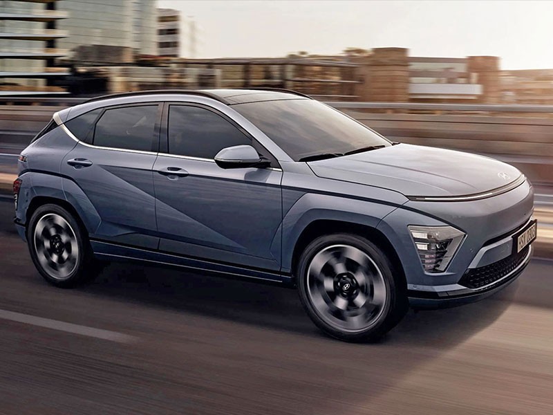 Hyundai Kona Electric ครอสโอเวอร์ไฟฟ้า 100% โฉมใหม่ วิ่งไกล 490 กม.