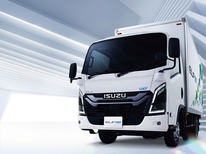 Isuzu เปิดตัวรถบรรทุกไฟฟ้า Isuzu Elf ครั้งแรกของโลกที่ญี่ปุ่น