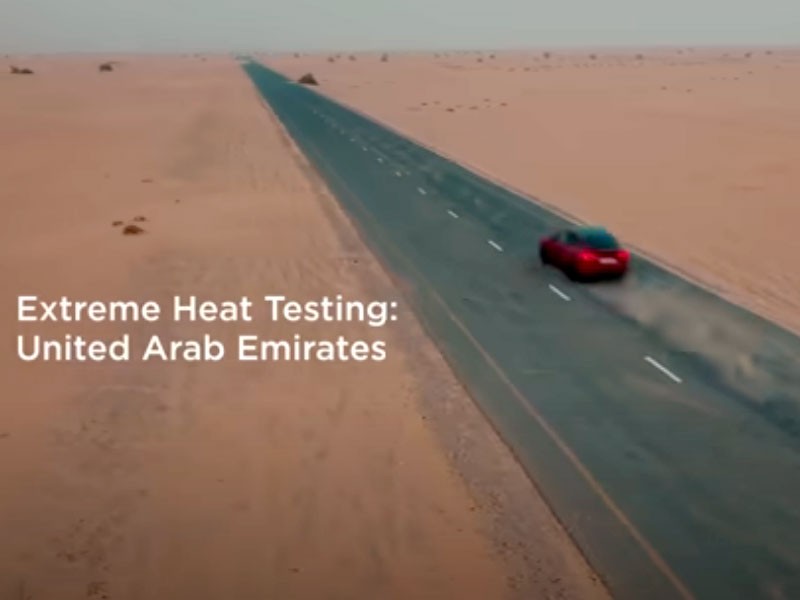 ร้อนแค่ไหนก็ไม่หวั่น! Tesla ทดสอบรถยนต์กลางทะเลทราย อากาศร้อนจัดถึง 51 องศา!