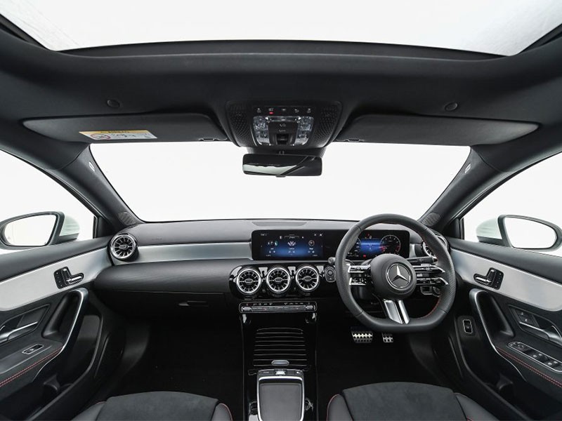 Mercedes-Benz ปรับโฉมซีดานหรูไซส์ Compact เปิดตัว Mercedes-Benz A 200 AMG Dynamic ในราคา 2,320,000 บาท
