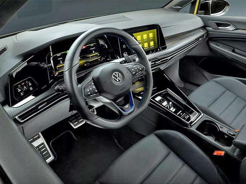Volkswagen เปิดตัว Volkswagen Golf R 333 รุ่นพิเศษ 333 แรงม้า พร้อมสีเหลือง Lime Yellow Metallic ในราคา 2.85 ล้านบาท!