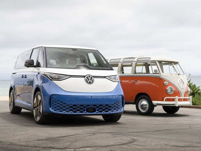 Volkswagen ID.Buzz รถตู้ไฟฟ้า 100% เพิ่มรุ่นฐานล้อยาว เบาะ 3 แถว 7 ที่นั่ง ลุยตลาดยุโรป-อเมริกา