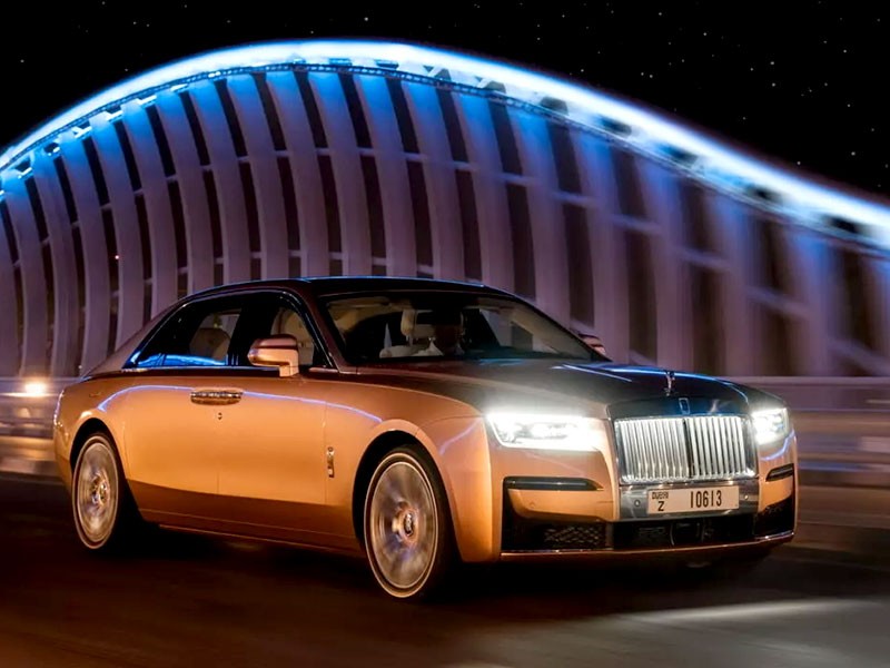 Rolls-Royce เผยโฉม Rolls-Royce Ghost Extended รุ่นพิเศษจากศูนย์แต่งรถ Dubai Private Office เพื่อชาวดูไบ!