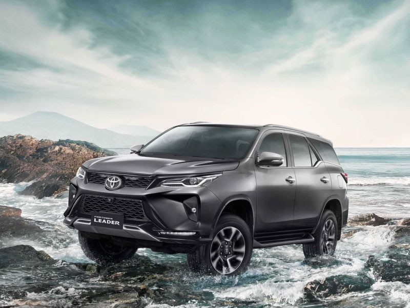 Toyota เผยโฉม Toyota Fortuner รุ่นปี 2023 ใหม่! "Signature of Excellence" ขับสนุก 224 แรงม้า ในราคา 1,375,000 - 1,939,000 บาท