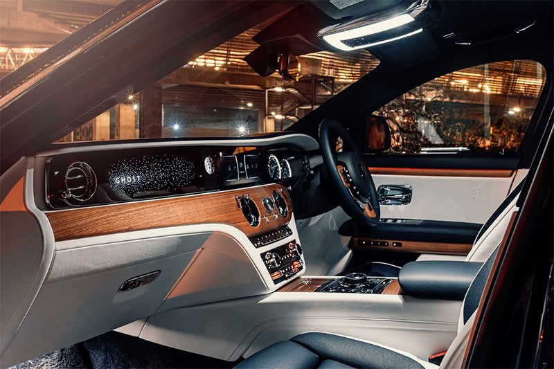 รู้จัก! All-New Rolls-Royce Ghost เจเนอเรชั่นใหม่ เปิดตัวในไทยปี 2021 ในราคา 32.7 - 36.8 ล้านบาท!