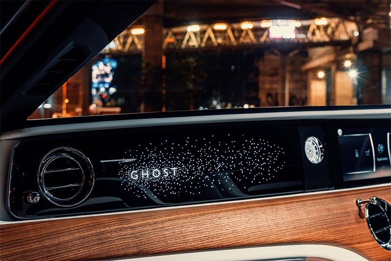 รู้จัก! All-New Rolls-Royce Ghost เจเนอเรชั่นใหม่ เปิดตัวในไทยปี 2021 ในราคา 32.7 - 36.8 ล้านบาท!