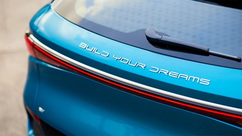 BYD ประกาศเลิกใช้ตัวอักษร "Build Your Dreams" ท้ายรถยนต์ไฟฟ้า BYD ในอังกฤษ!