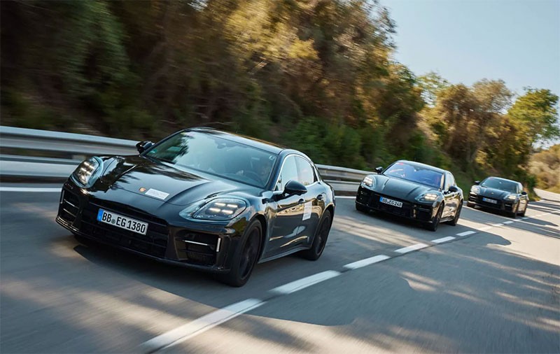 Porsche เตรียมปรับโฉม Porsche Panamera มาพร้อมรุ่นย่อยปลั๊กอินไฮบริด 4 แบบ เปิดตัวที่ดูไบ 24 พฤศจิกายนนี้