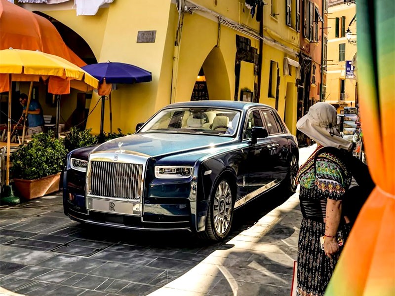 Rolls-Royce Phantom รุ่นพิเศษ "Inspired By Cinque Terre" ตกแต่งพิเศษ จากแรงบันดาลใจของชายหาดดังในอิตาลี