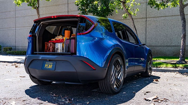 Fisker Pear รถ Crossover ไฟฟ้าแบบล้ำๆ สไตล์แปลกตาไม่เหมือนใคร! วิ่งไกล 290 - 515 กม. ขายใน USA ปี 2025