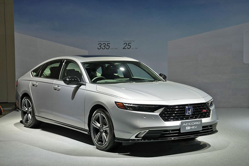 Honda เปิดตัว All-New Honda Accord e:HEV ขุมพลังฟูลไฮบริด และ Honda SENSING ทุกรุ่นย่อย ราคา 1,529,000 - 1,799,000 บาท