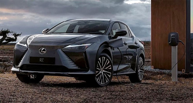 Toyota และ Lexus ยอมแล้ว! ขอร่วมใช้หัวชาร์จแบบ NACS ของ Tesla สำหรับรถที่ขายในอเมริกา