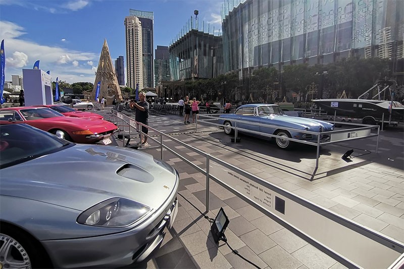 ICONSIAM Vintage Car Show เชิญชมรถโบราณ รถคลาสสิค เรือ ที่ไอคอนสยาม