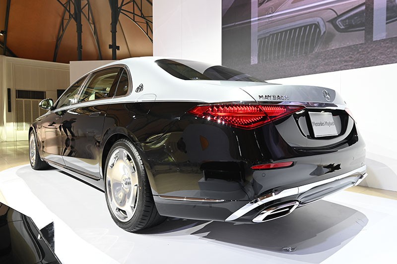 Mercedes-Benz เผยโฉม Mercedes-Maybach S 580 e ผลงานระดับมาสเตอร์พีซ เปิดราคารุ่นประกอบไทย ตัวถังสีทูโทน 11.2 ล้านบาท