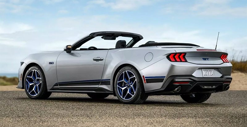 Ford เผยรุ่นพิเศษ Ford Mustang GT California Special แพกเก็จชุดแต่งเน้นสีฟ้า สปอร์ตโฉบเฉี่ยวแบบในอดีต