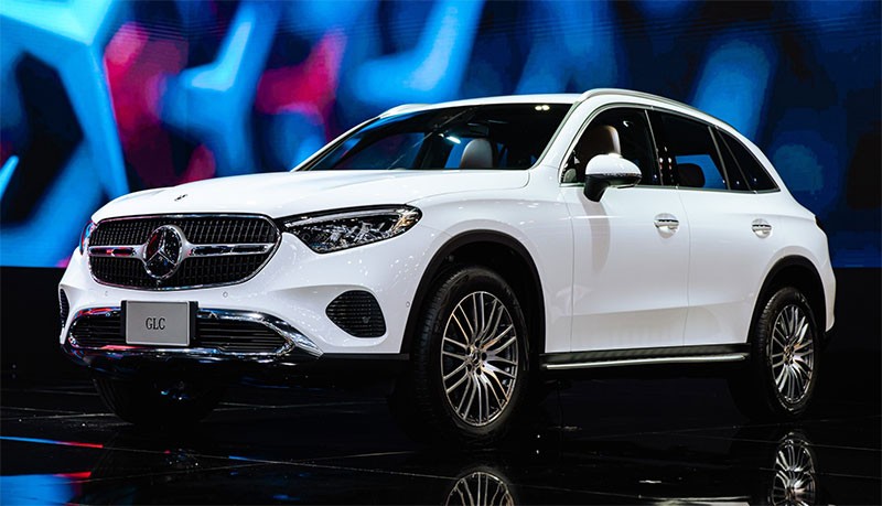 Mercedes-Benz ส่ง 4 ยนตรกรรมรุ่นล่าสุด อย่าง GLC, GLE, EQE และ C 220 d มาโชว์ครั้งแรกในงาน Motor Expo 2023