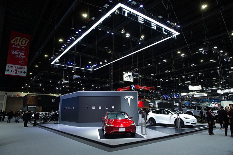 Tesla เปิดตัวหุ่นยนต์เทสลา Optimus ครั้งแรก ณ งาน Motor Expo 2023 พร้อมจัดแสดงรถไฟฟ้าแห่งอนาคตที่ยั่งยืน