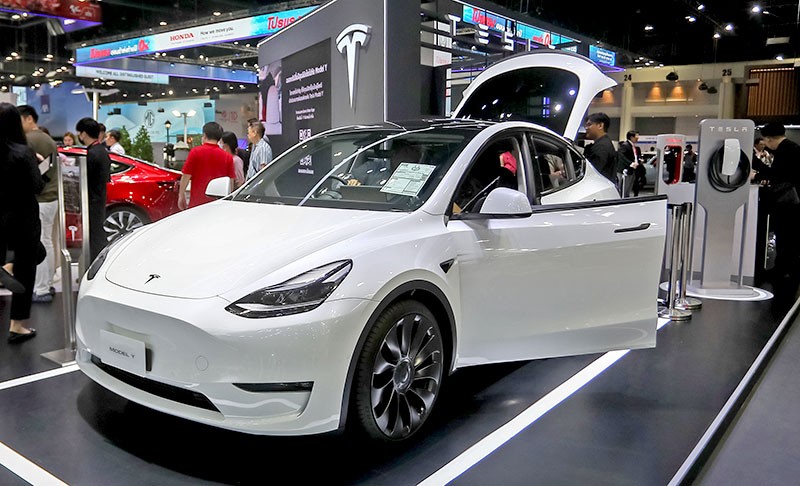 Tesla เปิดตัวหุ่นยนต์เทสลา Optimus ครั้งแรก ณ งาน Motor Expo 2023 พร้อมจัดแสดงรถไฟฟ้าแห่งอนาคตที่ยั่งยืน