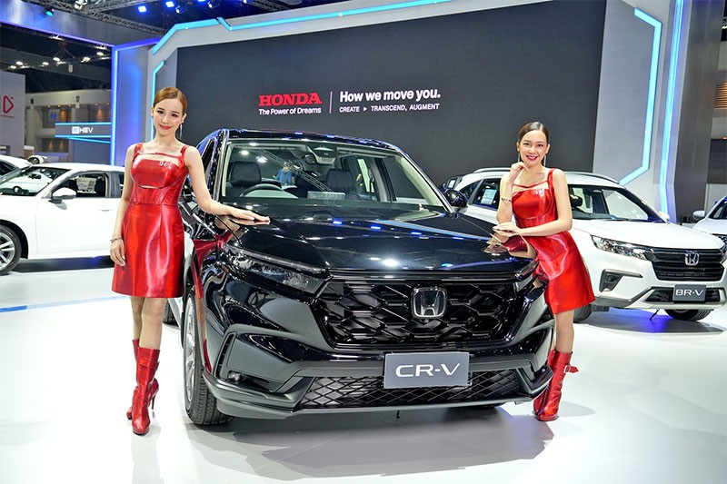 Honda จัดแสดงยนตรกรรมทุก Line-Up ในงาน Motor Expo 2023 นำโดย e:HEV ได้แก่ Accord e:HEV ใหม่ และ SUV ได้แก่ CR-V ใหม่