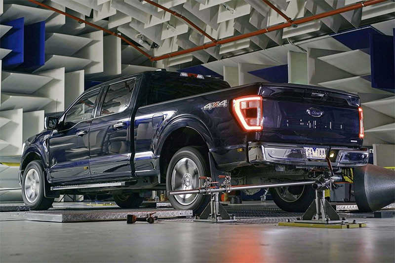 Ford Australia ประกาศหยุดส่งมอบ Ford F-150 ในออสเตรเลีย พบเจอปัญหาใต้ฝากระโปรง หลังสลับด้านพวงมาลัย