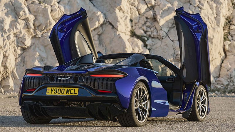 McLaren เผยโฉม McLaren Artura Spider รถ Supercar ไฮบริดเปิดประทุน 700 แรงม้า พร้อมส่งมอบรถกลางปีนี้!